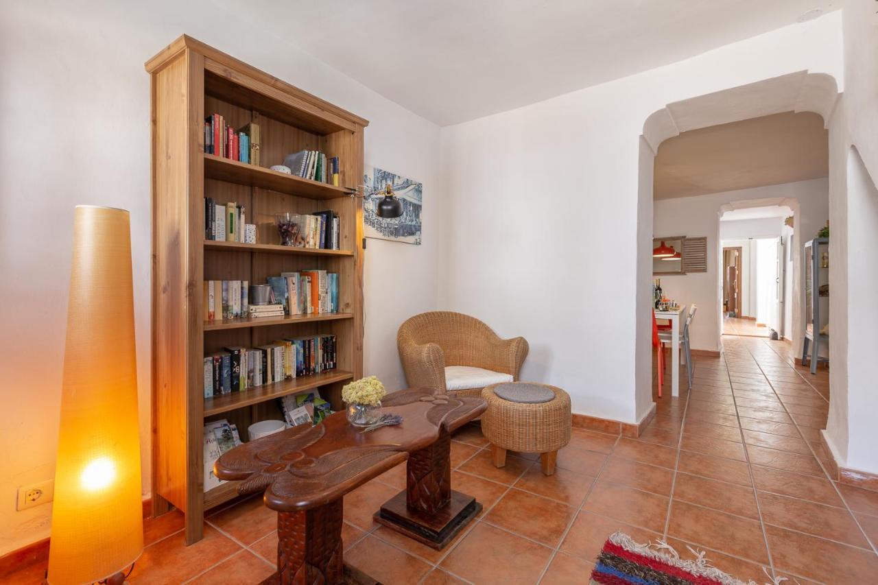 Casa Randonneur, Traditional Townhouse In Alora. * Alora